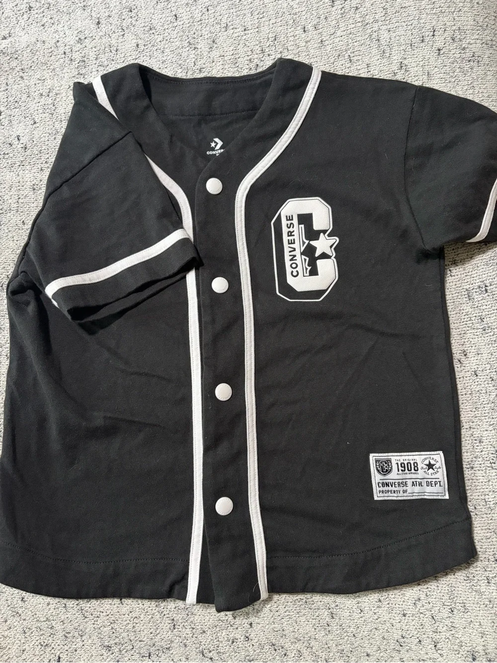 Converse Kids Vintage Style Jerseys Size 7/8 (M)